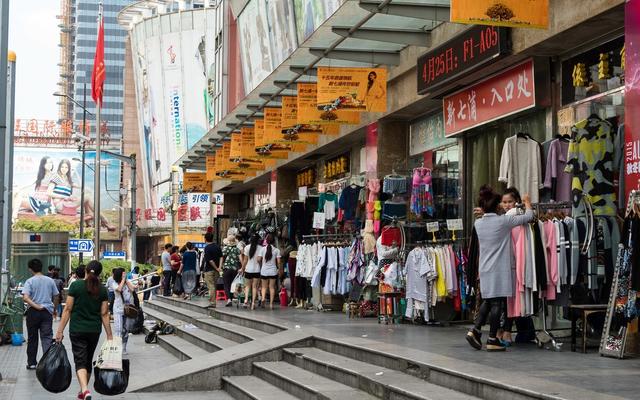 厚街地区关于站街女现象的探讨与探讨